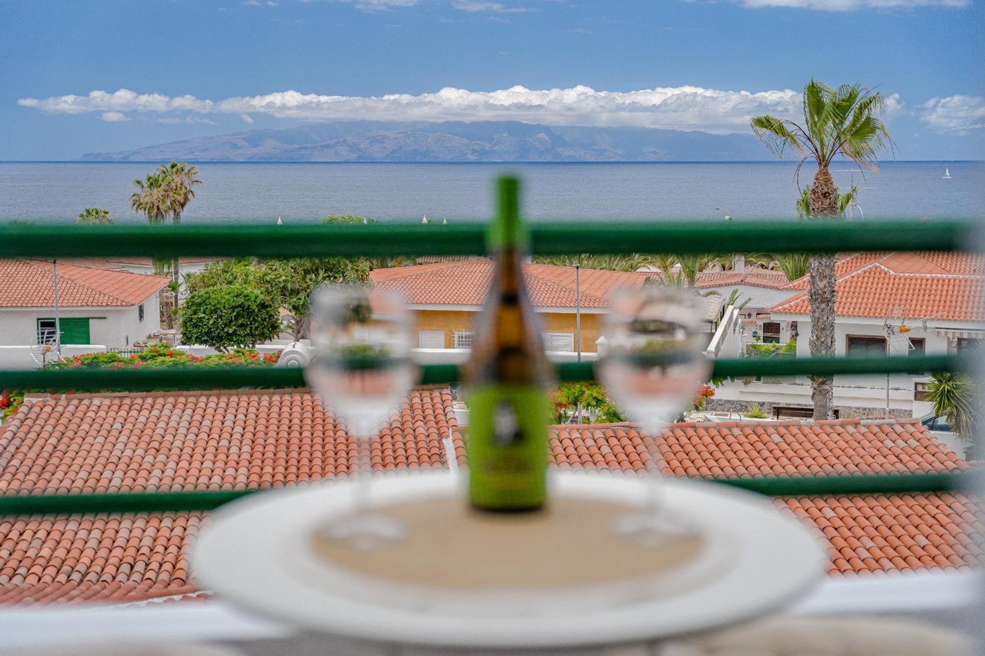 Appartamento 2Bdr Ocean View & Large Private Terrace In Puerto De Santiago Puerto de Santiago  Esterno foto